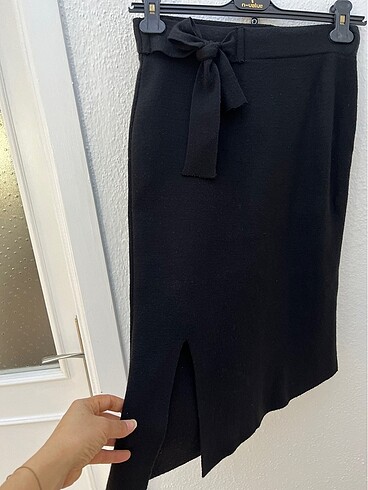 Diğer Siyah fiyonklu triko etek