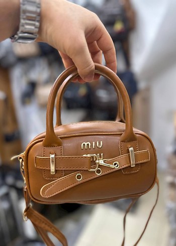Miu Miu miu miu Deri Tokalı Kadın Çanta