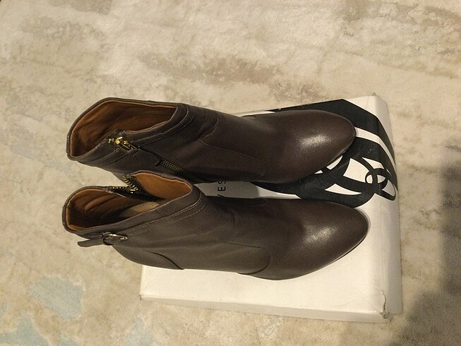 38 Beden haki Renk Nine west bot