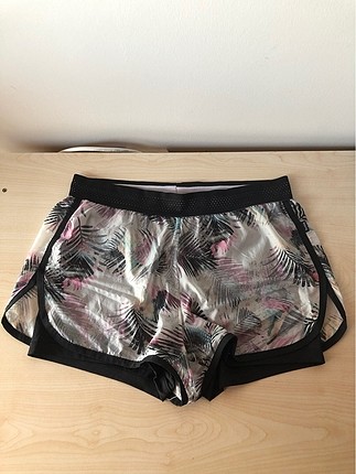 Bershka Spor Şort