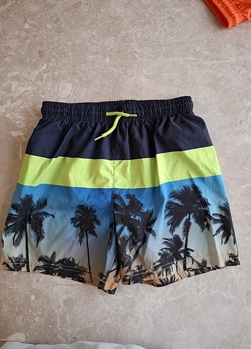 LC Waikiki Deniz şortu mayo 
