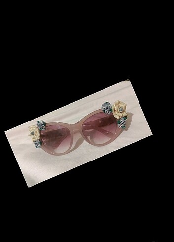 Dolce & Gabbana çiçekli gözlük 