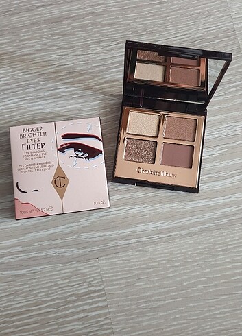 Charlotte Tilbury exaggereyes far paleti