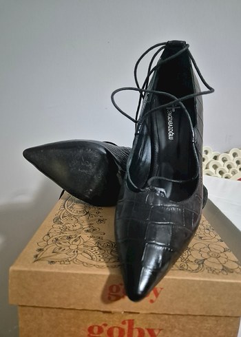 ADL Kemerli Siyah Yılan Desenli Topuklu Ayakkabı - Görsel 3