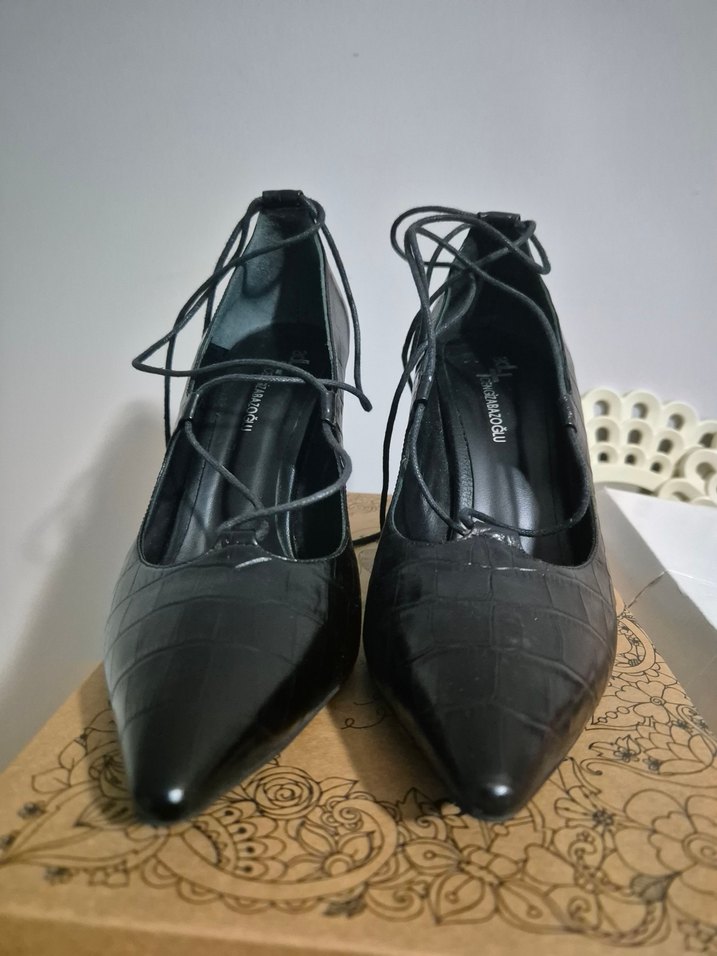 ADL Kemerli Siyah Yılan Desenli Topuklu Ayakkabı - Görsel 5