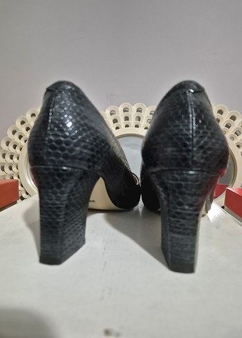 Lacivert Yılan Desenli Stiletto Topuklu Kadın Ayakkabı - Görsel 3