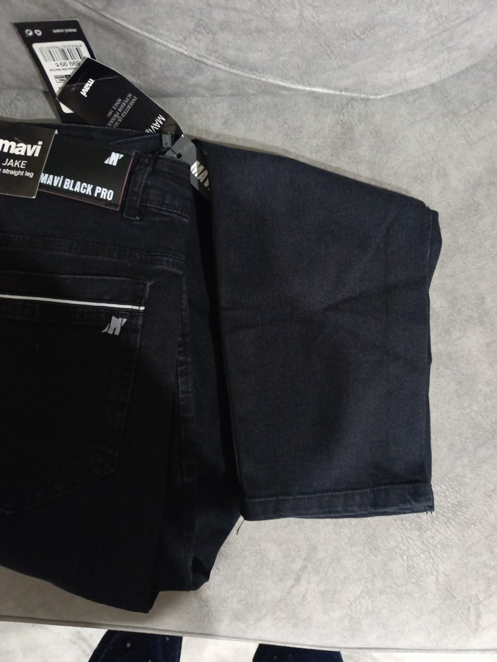 Siyah Kemerli Dar Kesim Erkek Kot Pantolon - Görsel 2