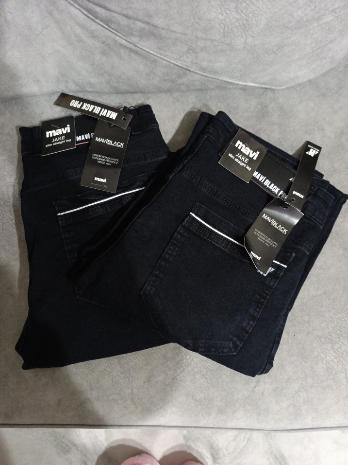 Siyah Kemerli Dar Kesim Erkek Kot Pantolon - Görsel 4