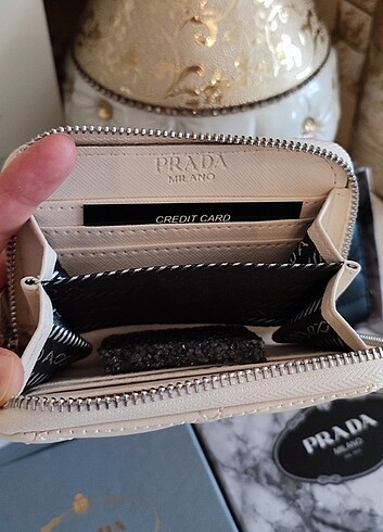 Prada KREM RENK PRADA BAYAN CÜZDAN