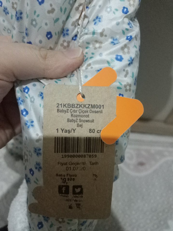 Desenli Beyaz Kız Bebek Tulumu - Görsel 5