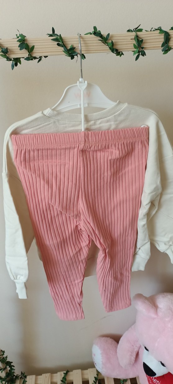 çilek  detayli kız çocuk takım - Görsel 3