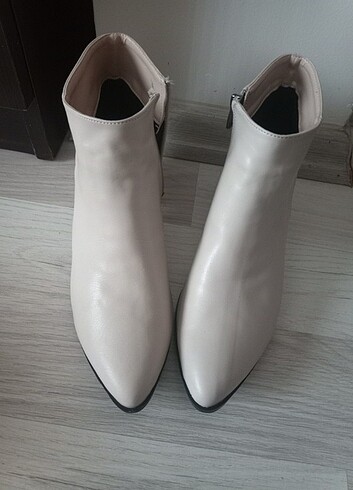 Kısa bot