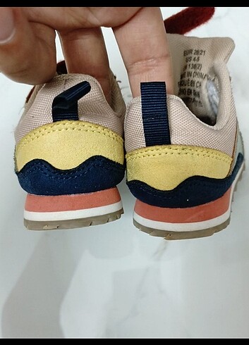 21 Beden H&M kız bebek ayakkabı