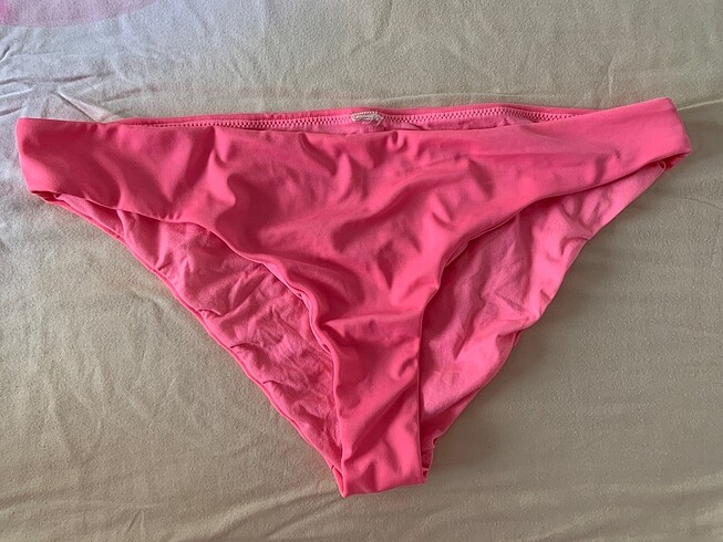 Penti 40 beden pembe bikini altı