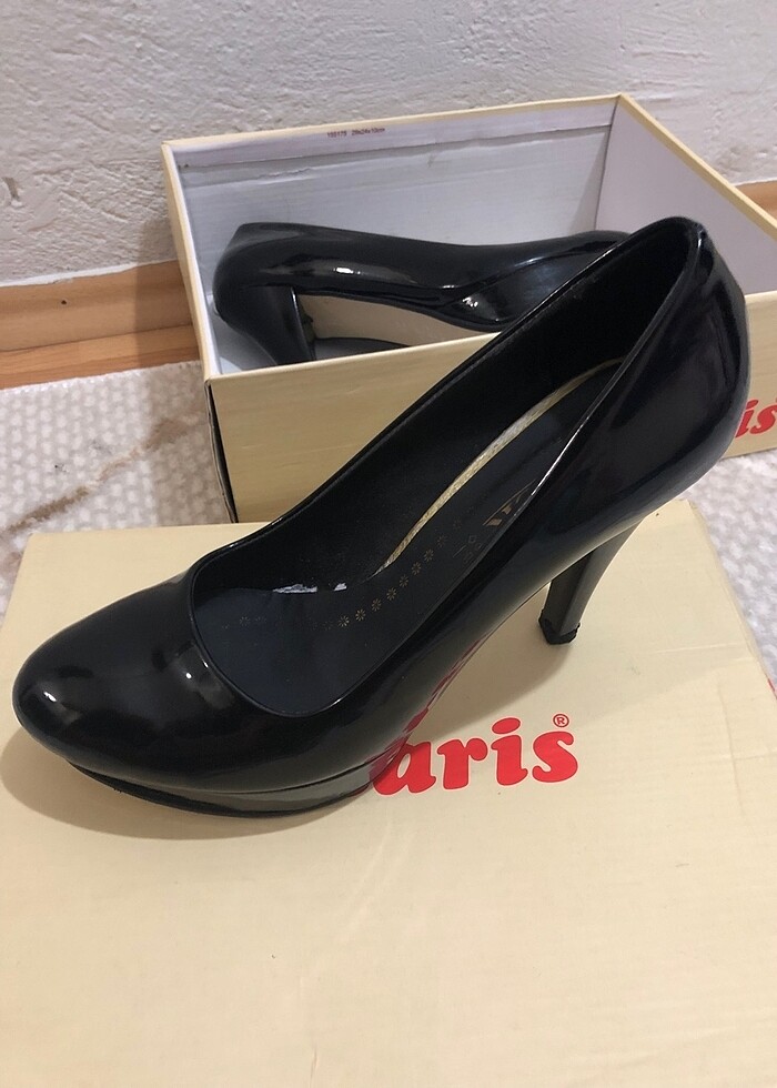 Topuklu ayakkabı - Görsel 2