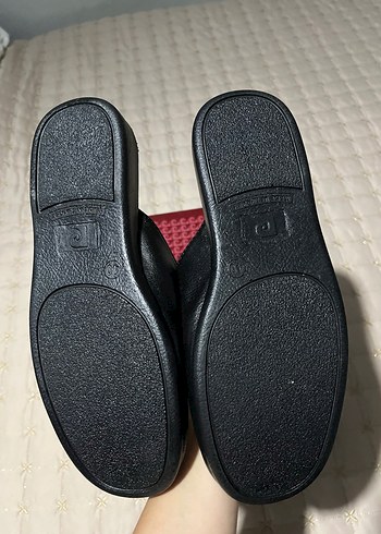 Siyah Nakışlı Erkek Ev Terliği - Görsel 2