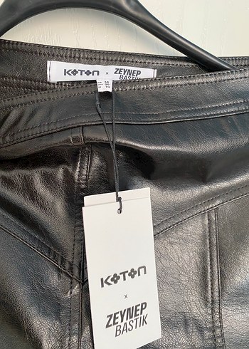 Deri  görünü Mini Etek - Görsel 4