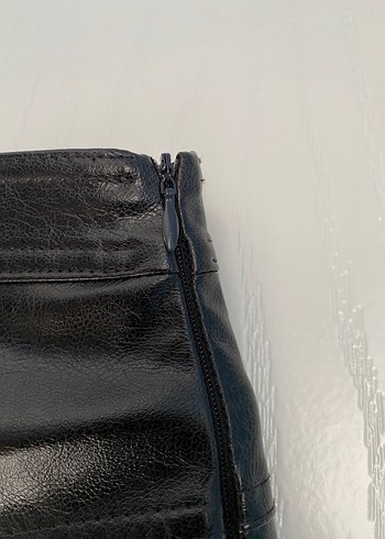 Deri  görünü Mini Etek - Görsel 2