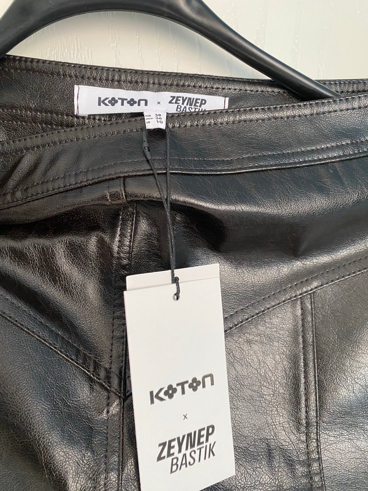 Deri  görünü Mini Etek - Görsel 4