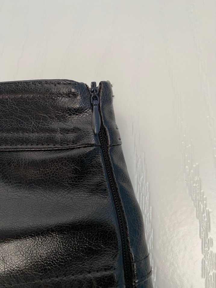 Deri  görünü Mini Etek - Görsel 2