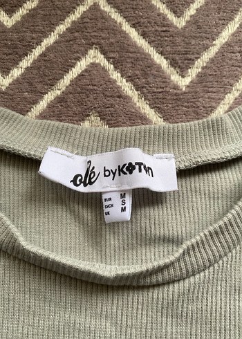 Gri Baskılı Kadın Kısa Kollu Tişört - Görsel 2