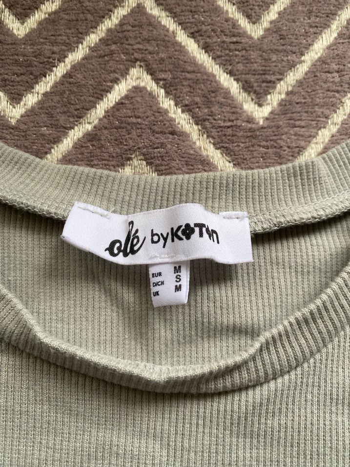 Gri Baskılı Kadın Kısa Kollu Tişört - Görsel 2