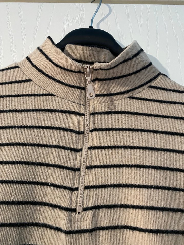 Bej Çizgili Yarım Fermuarlı Kadın Kazak - Görsel 2