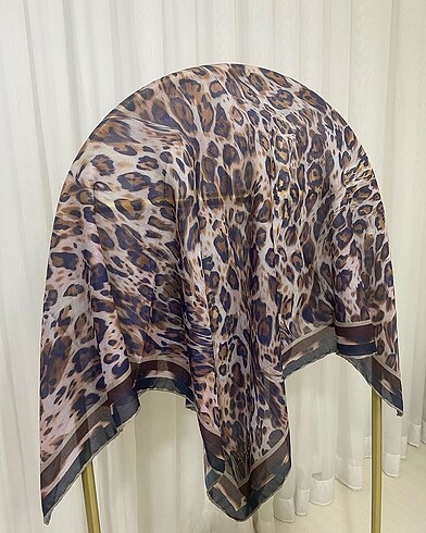 Locella leopar eşarp