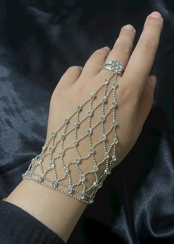 Altın Renkli Zincir Detaylı Kadın El Zinciri - Görsel 2