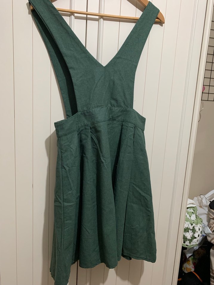 Düğmeli V Yaka Yeşil Keten Kadın Tulum - Görsel 3