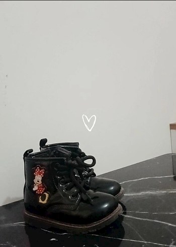 Kız Çocuk Siyah Lastik Botlar