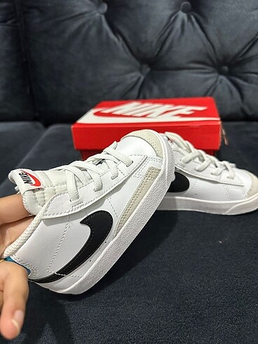 25 Beden Nike çocuk spor ayakkabı