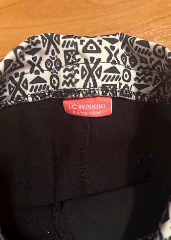 Desenli Siyah Esnek çocuk Tayt (110-116 cm) 5-6 yaş - Görsel 2