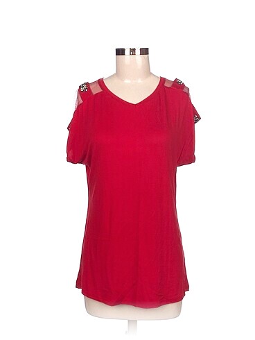 Diğer T-shirt %70 İndirimli.