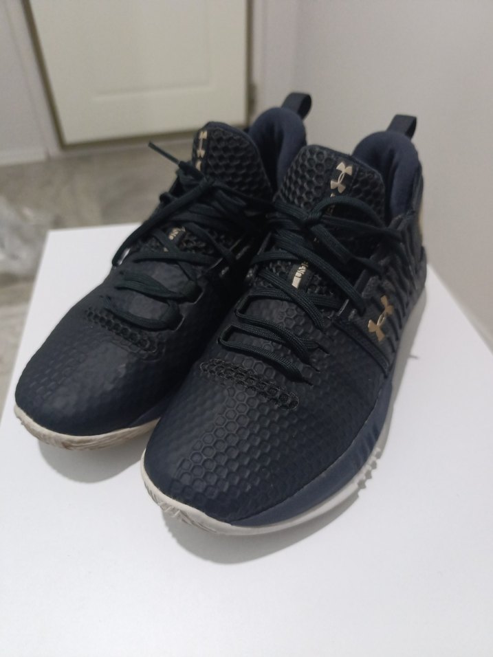 Siyah Under Armour Basketbol Ayakkabısı - Görsel 2