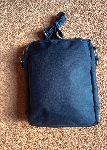 Siyah Crossbody Çanta - Görsel 3