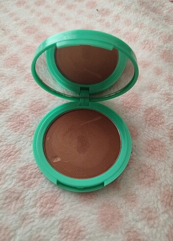 Revolution Revolution bronzer 