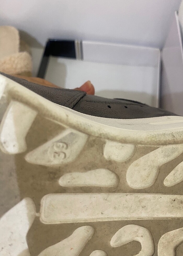 Kadın gri süet spor ayakkabı - Görsel 4