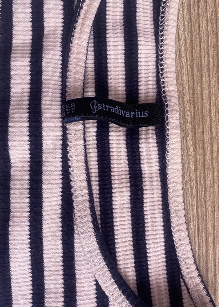Stradivarius çizgili kazak crop - Görsel 3