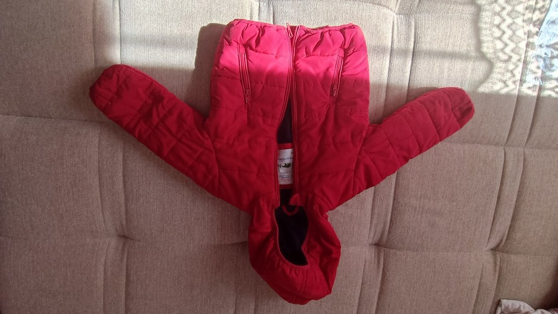 Çocuk Kapüşonlu Kırmızı Fermuarlı Mont - Görsel 2