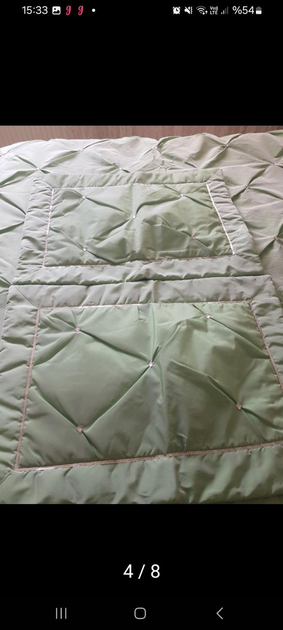 Açık Yeşil Düğme Detaylı Yatak Örtüsü - Görsel 4