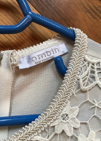 Dantel Detaylı Beyaz Kadın Bluz - Görsel 3