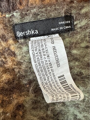  Beden Bershka atkı