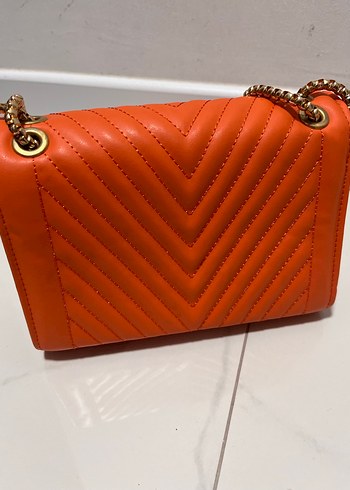 Zincir Detaylı Turuncu Deri Kadın Çanta - Görsel 4