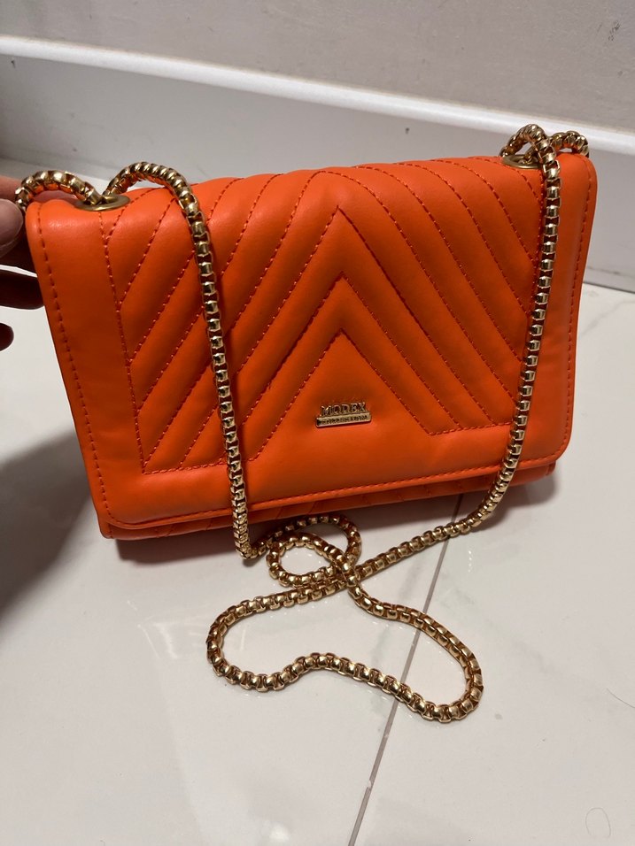 Zincir Detaylı Turuncu Deri Kadın Çanta - Görsel 2