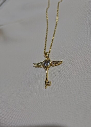 Accessorize anahtar kolye