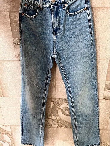 34 Beden Stradivarius D98 Jean