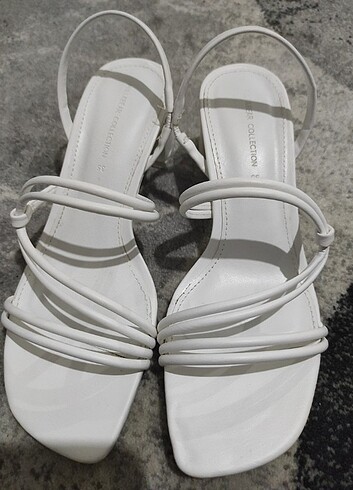 Pull and Bear Pull bear topuklu sandalet 