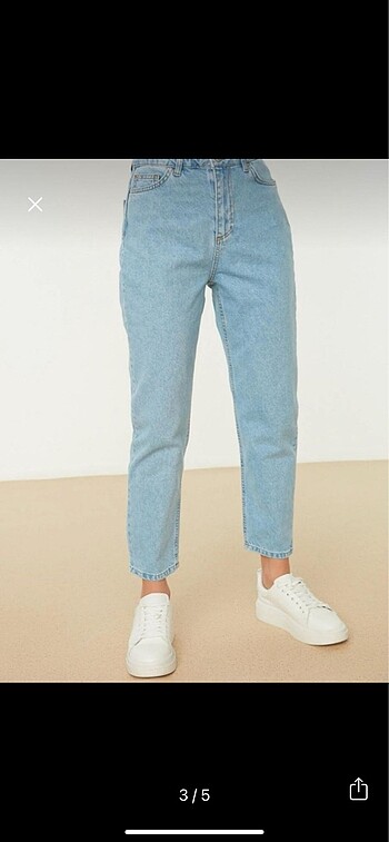 Trendyolmilla AçıkMavi yüksekbel momjeans