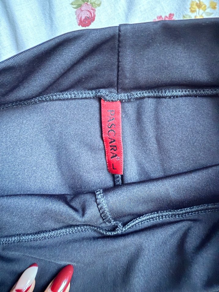 Siyah Elastik Belli Hamile Midi Şort - Görsel 2